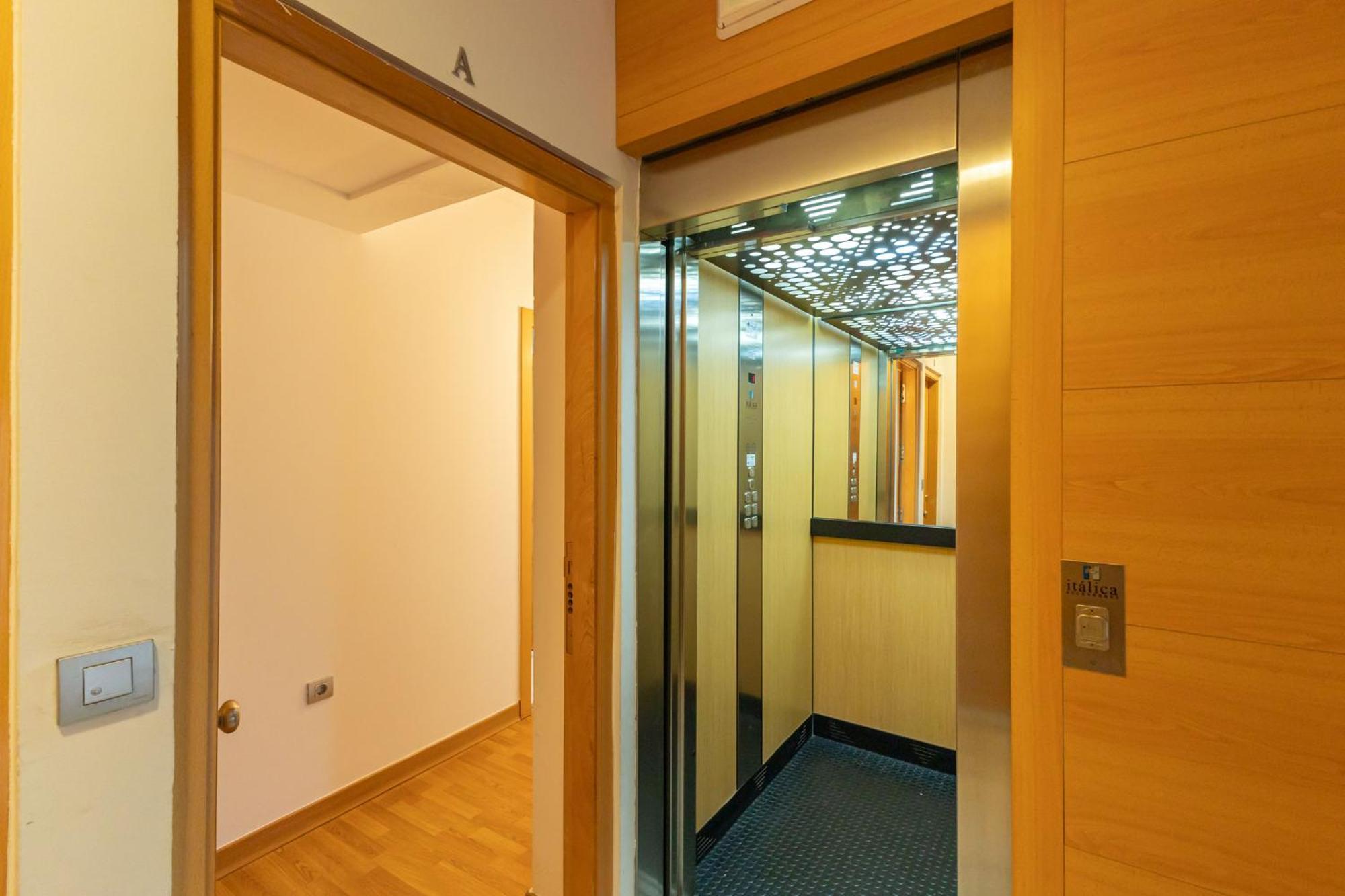 Charming Apartment At San Bernardo Neighborhood By Ocityzen Sevilha Exterior foto